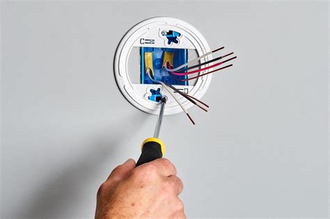 wiring smoke detectors together